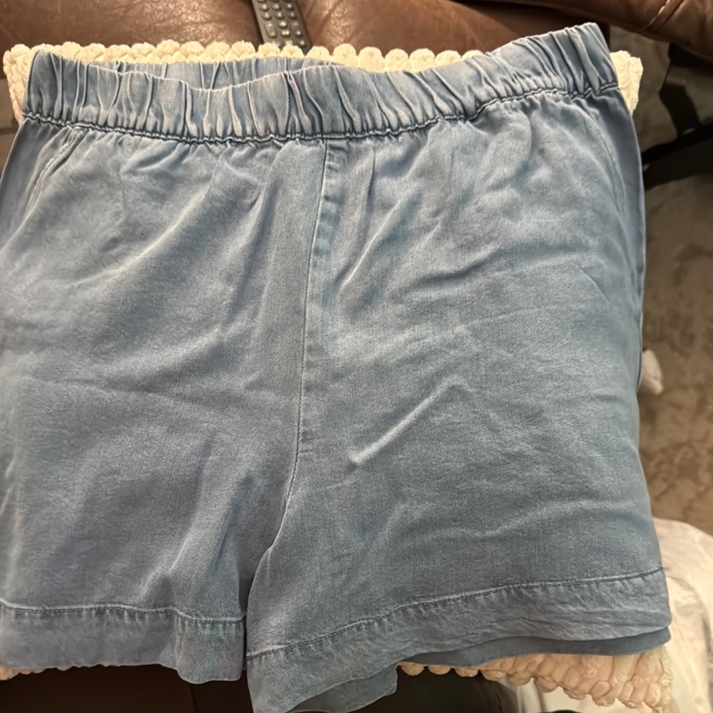 Light Blue Elastic Waist Shorts